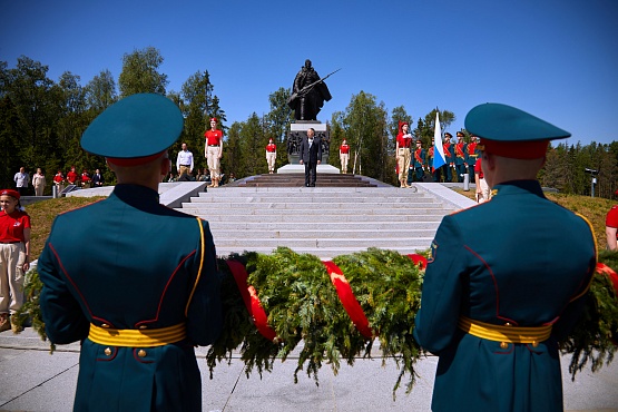 Эскизы второй очереди мемориала «Погибшим при защите Отечества» на 563-м км М-11 «Нева» будут утверждены в ближайшие два месяца